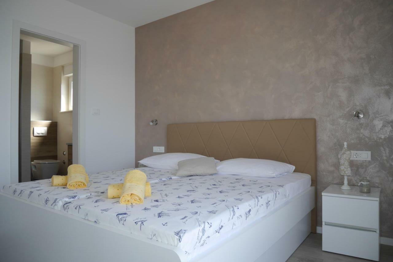 Luxury Apartments Beach Jesenice  Extérieur photo