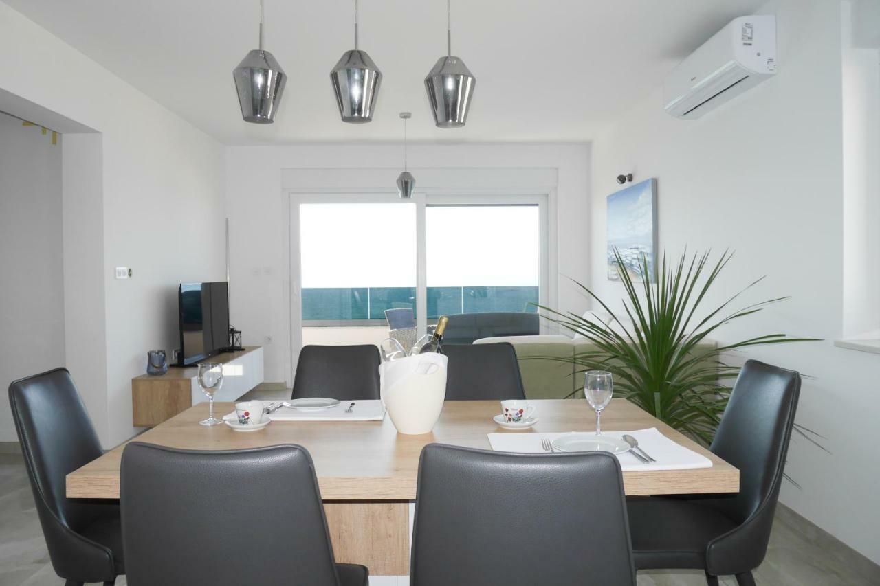 Luxury Apartments Beach Jesenice  Extérieur photo